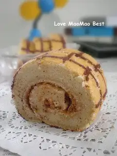 Low sugar pine rolls