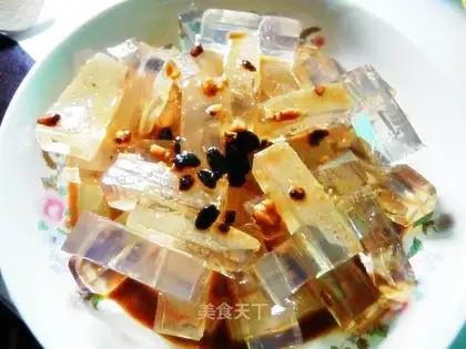 The soya peanutfish is frozen