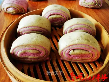 The green potato tea buns