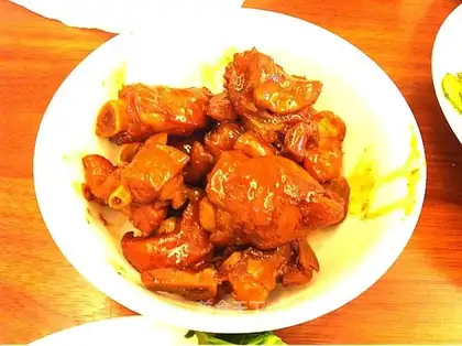 Red-hot pig hoof