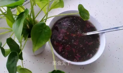 The rose spoon