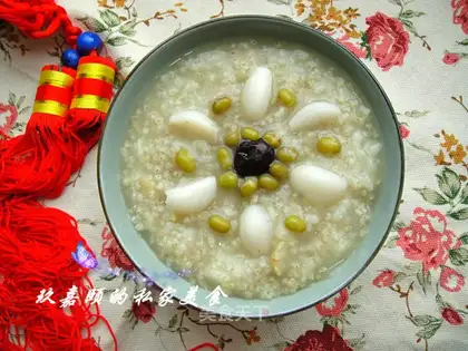 Black rice lily green bean congee