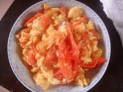 Tomato fried eggs