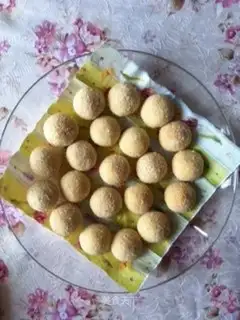 Coconut milk ball