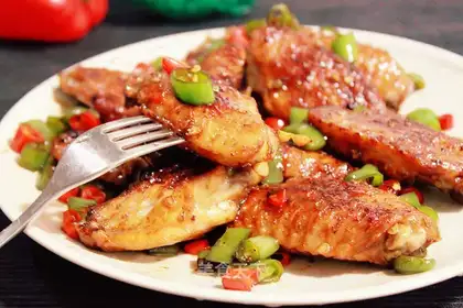 Pepper chicken wings