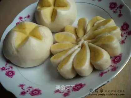 Two-color steamed buns