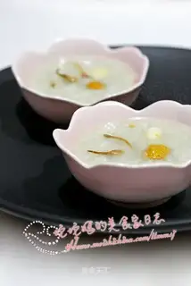 Lily and three flower porridge