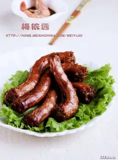 Spicy stewed duck neck