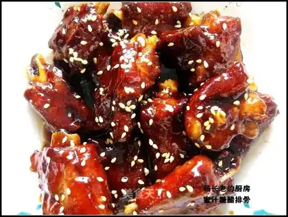 Sweet and sour pork ribs with honey sauce
