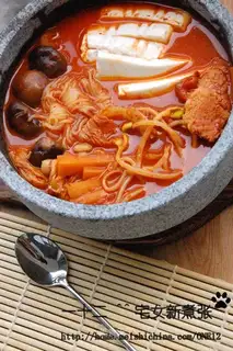 Korean pickle pot