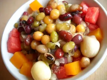 Honey beans, ice vegetables, glutinous rice porridge