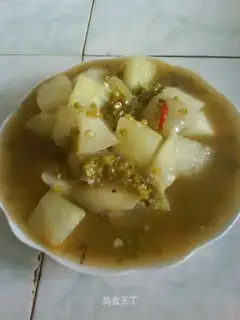 Roasted white gourd with sour cowpeas