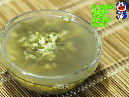 Cool and summer-relieving mung bean soup