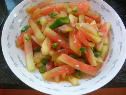 stir-fry hot and sour watermelon peel
