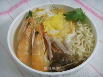 Fresh shrimp noodles