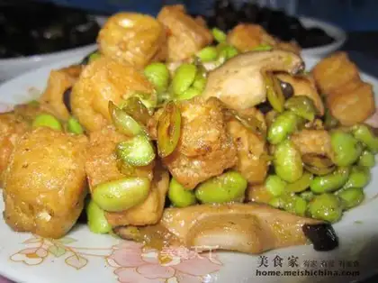 stir-fried edamame with mushrooms and stinky tofu