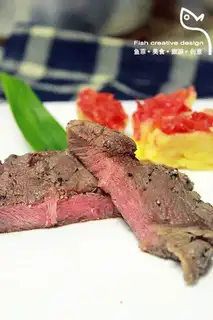 Steaks roast tomato mashed potatoes