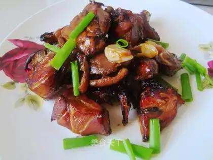 A garlic chicken