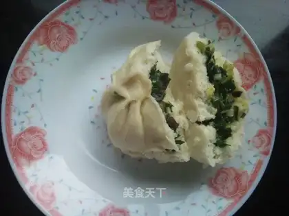 Eggs and buns