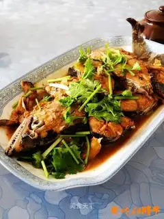 Red-burned mackerel