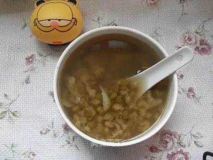 Green bean lily soup