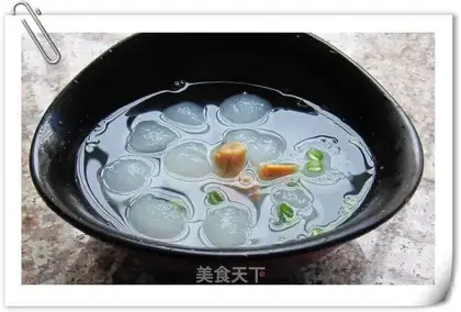 Poofball gin soup