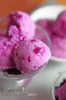 Flamingo ice cream