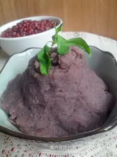 Homemade red bean sand mud