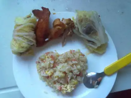 Chicken with a cabbage bun