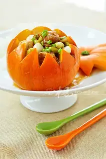 Pumpkin steamed chicken