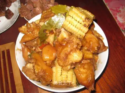 Corn pig feet