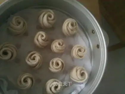 Rose roll