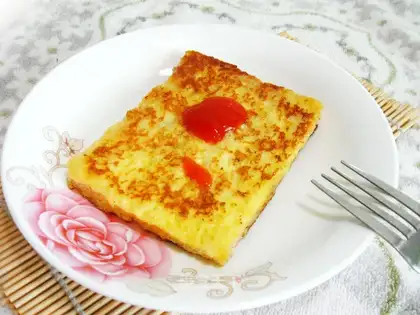 Eggskin toast