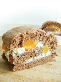 Muggle cream roll