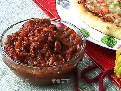 A pizza sauce