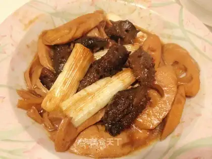 Pine onions burning sea cucumber