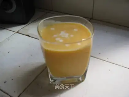 A papaya milkshake