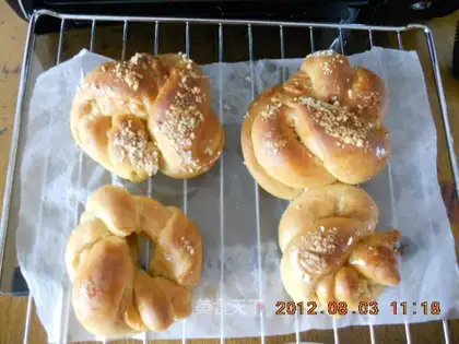 Flower bread