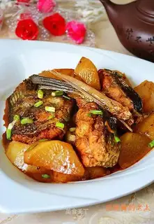 Rhode red and sea bass