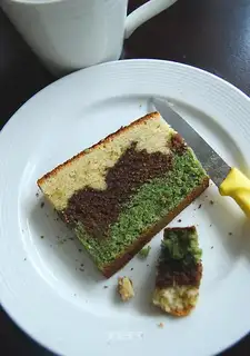 Marble pound cake