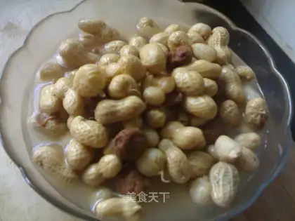 Plum peanuts