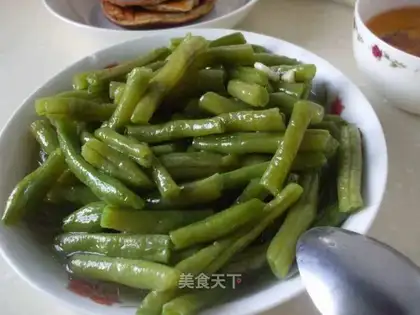 Garlic blade beans