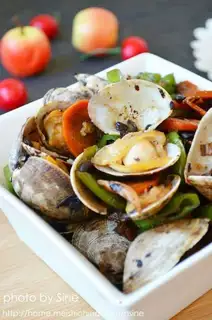 Pepper clams