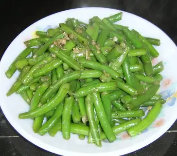 Garlic beans