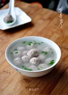 Beefball soup