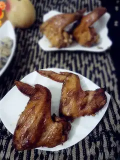 Garlic roast chicken wings