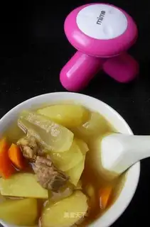 Curry beef soup