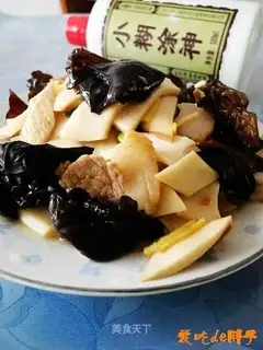 Apricots, mussels