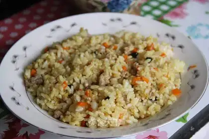 Black garlic curry rice