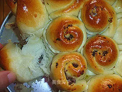 Coconut bean bread